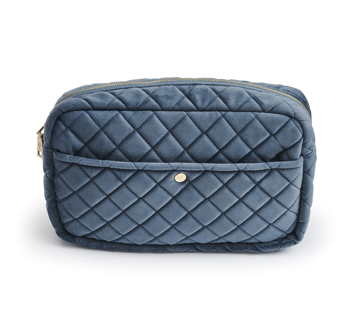 Kulturbeutel_L_Quilted_Velvet_Aqua_Blue_Fan_Palm Fan Palm QUILTED VELVET BEAUTY BAG LARGE AQUA BLUE Samt-Kulturbeutel