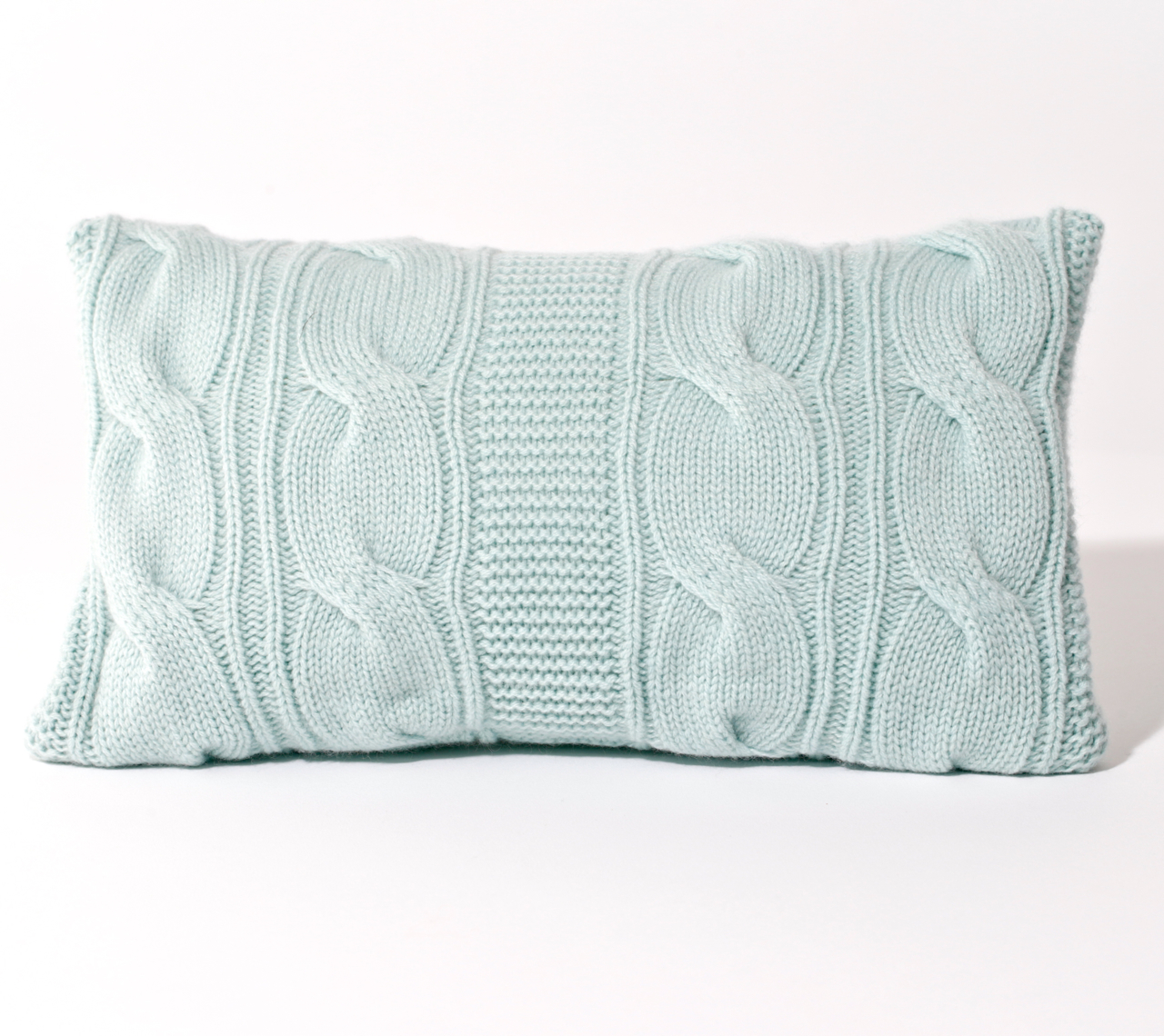 nackenkissen_cashmere_hellt-rkis_katrin_leuze Katrin Leuze CASHMERE NECK CUSHION Nackenkissen 100% Kaschmir Helltürkis