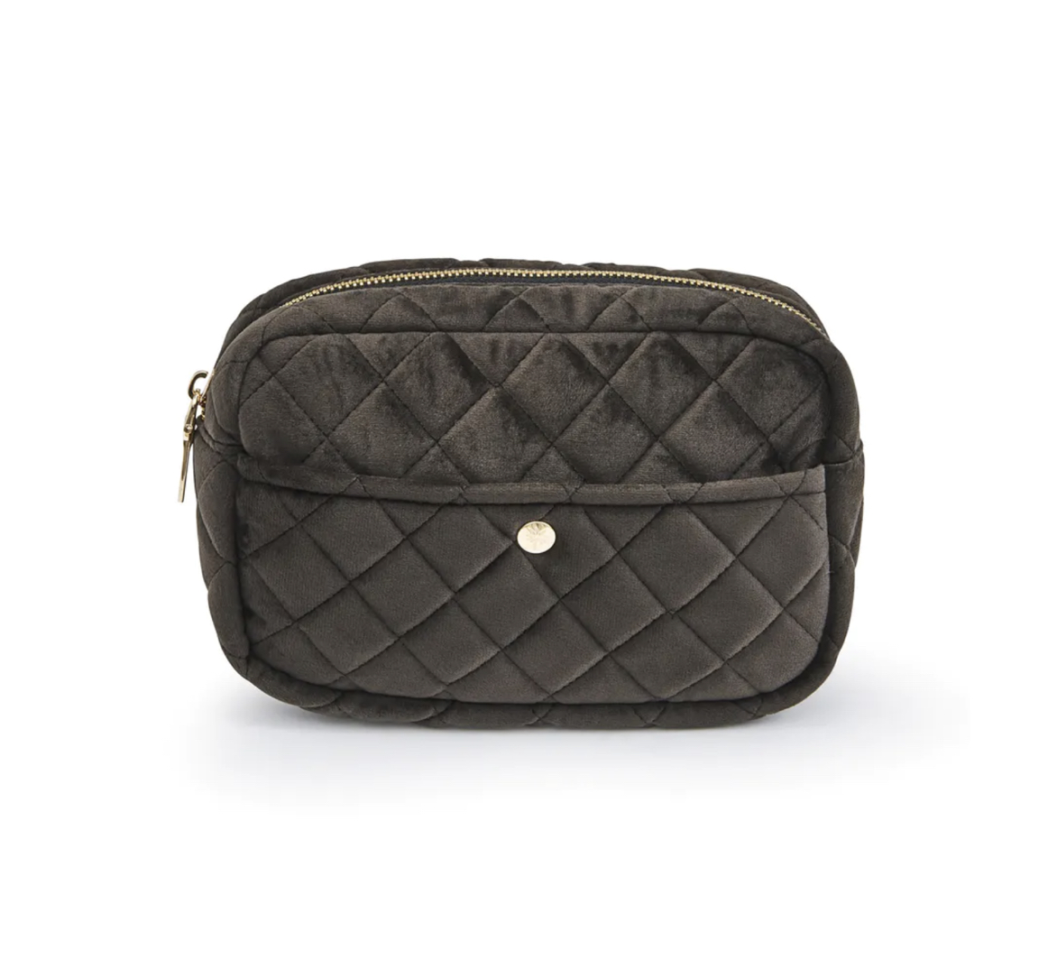 Kulturbeutel_M_Quilted_Velvet_Mokka_Fan_Palm Fan Palm QUILTED VELVET BEAUTY BAG MEDIUM MOKKA Samt-Kulturbeutel