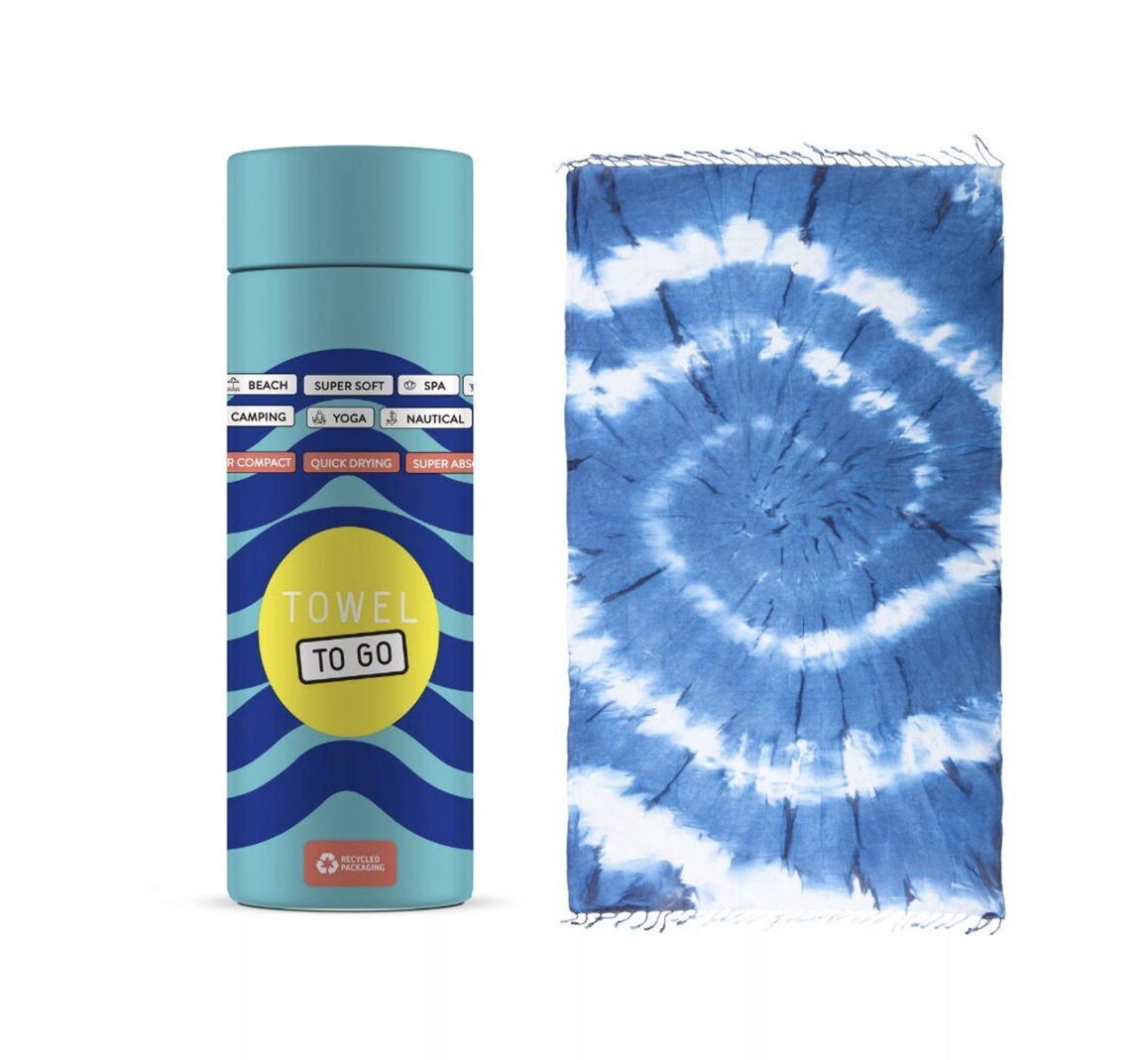 Solar_Tie_Dye_Tuch_Blue_White_Towel_To_Go Towel To Go SOLAR TIE DYE BEACH TOWEL Strandtuch Geschenkbox blau weiss