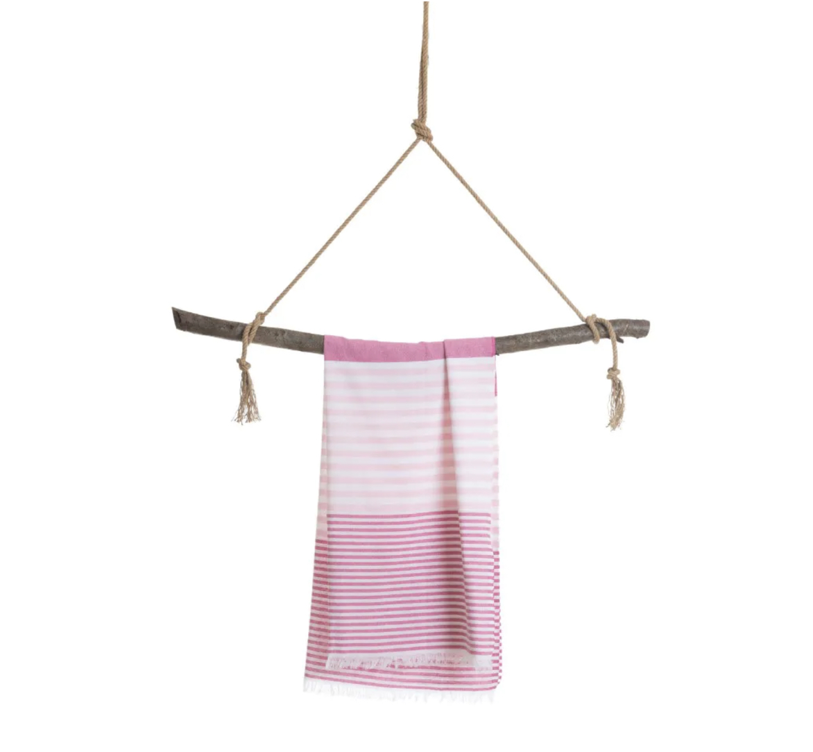 Bali_Tuch_Fuchsia_Towel_To_Go